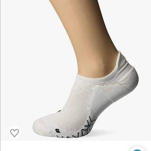 Nike unisex Dry Elite cushioned no-show running sock